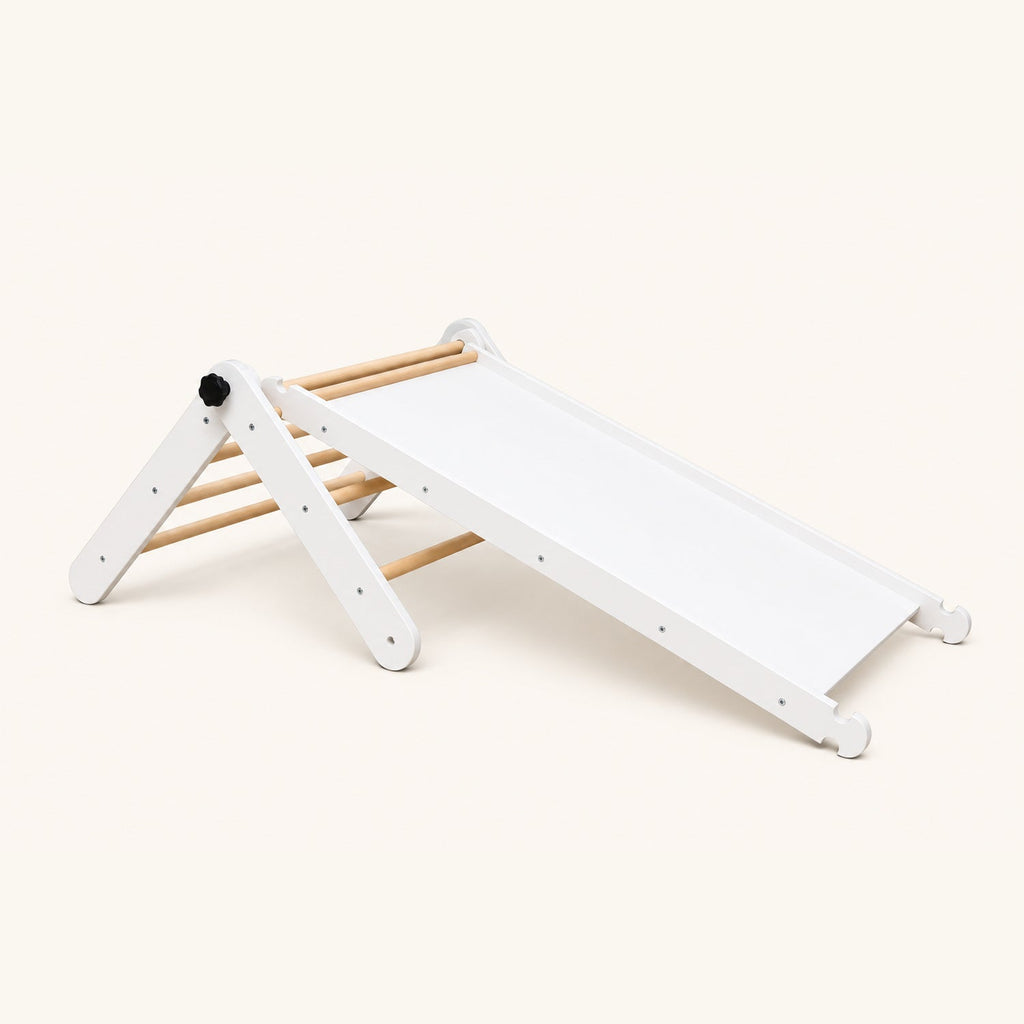 Triangle Pikler pliable en hêtre — motricité libre, dès 10 mois