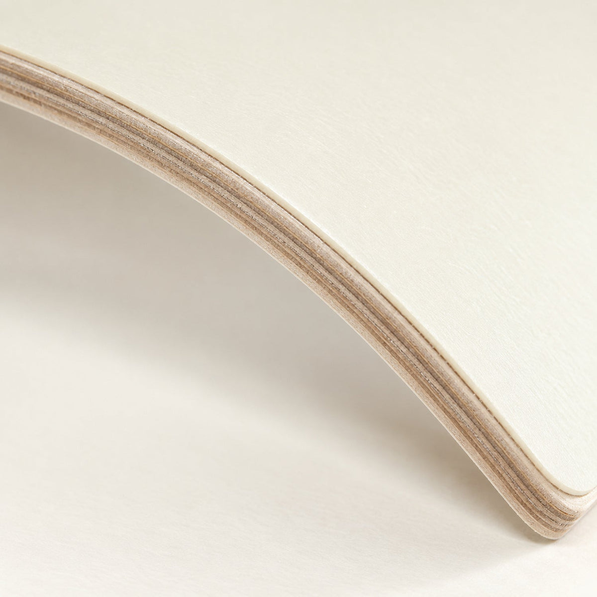 Planche d'équilibre arc-en-ciel en bois — dès 12 mois